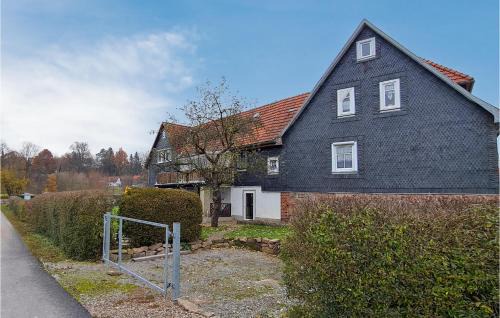 Suhl Apartment | 2 Bedroom Nice Apartment In Suhl