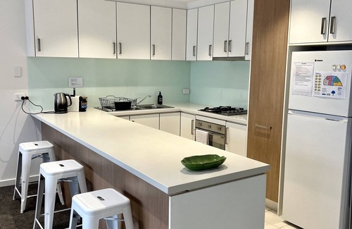 Unley House | 2 Bedroom, Stylish Unley townhouse, 3km from city, double garage.