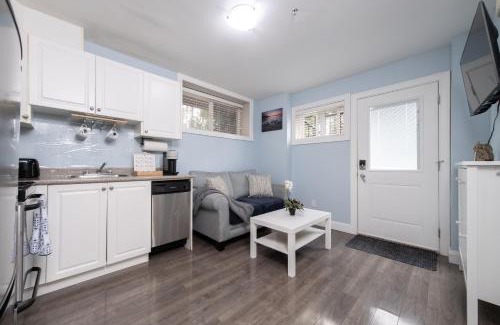 Renfrew-Collingwood Apartment | 2 bedroom suite Walk to SkyTrain, Grocery, Macdonald & more