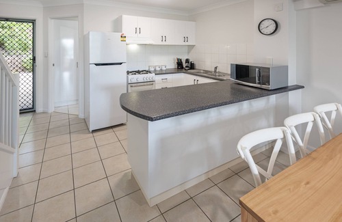 Cannonvale Apartment | 2 Bedroom Sunset Waters 17 by Hamilton Island Private Apartments n