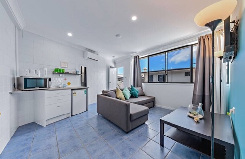 Airlie Beach Apartment | 2 Bedroom unit Central Airlie Beach