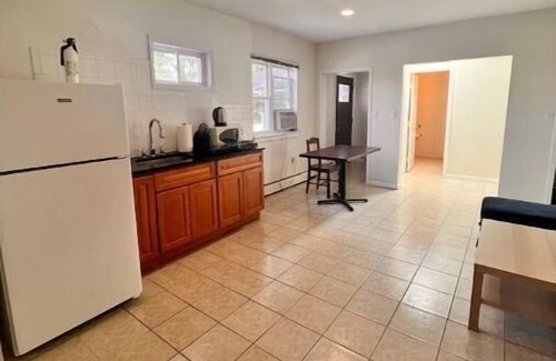 Woodbridge Apartment | 2 BR Private Suite Near Major Hospitals|Yale & DT