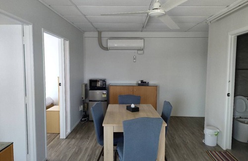 Auckland Apartment | 2 Double 5 Single 2 Sofa Beds Suite 1