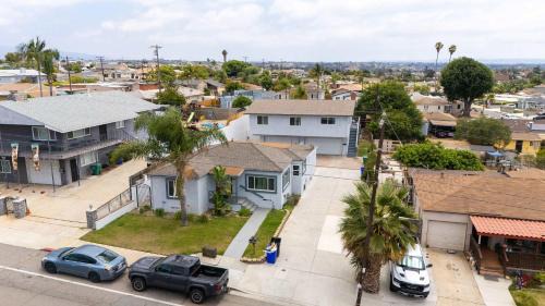 Paradise Hills House | 2 homes Central Villa