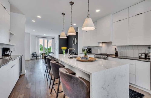 North Nashville House | 2 Nashville Homes Spacious Stay for 15