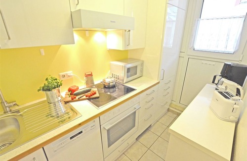 Bad Kreuznach Apartment | 2-room feel-good vacation apartment in the spa area with balcony, elevator, WLAN, smart TV