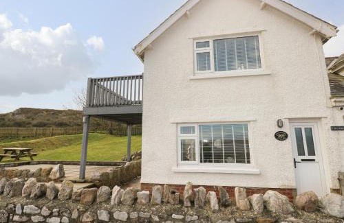 Horton House | 2 Salt Cottage