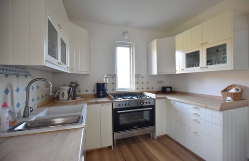 Am Salzhaff House | 2 vacation homes in a double pack for nature lovers, close to the beach, quiet, large gardens