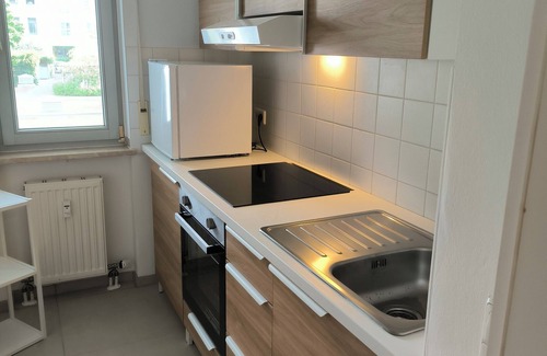 Zentrum-Suedost Apartment | 2 Zimmer Ferienwohnung/Monteurswohnung zu Vermieten
