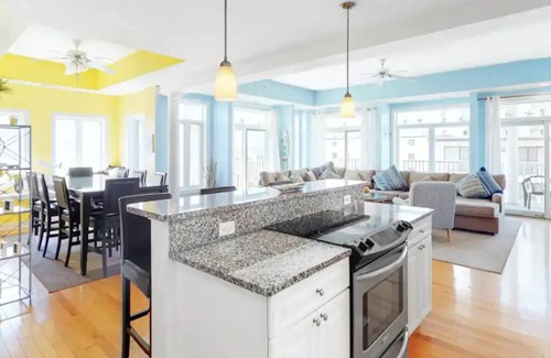 Little Salisbury House | ⭐️201 St. Kitts Gorgeous 50 steps to Beach Freshly Painted⭐️