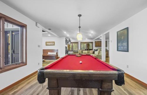 Dillon House | 208 Tenderfoot 5Br 5Ba home