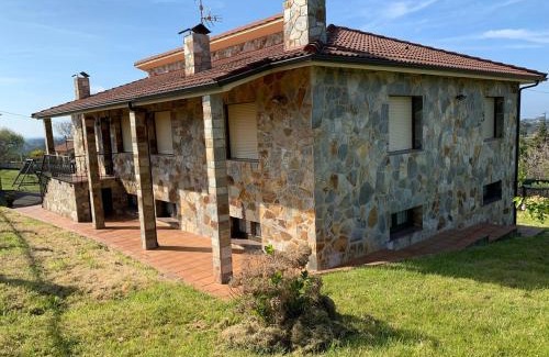 Villaviciosa House | 210A Casa Linares Amplia casa en Villaviciosa