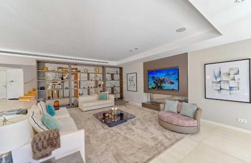 Puerto Banus Villa | 2244 new modern luxury villa in puerto banus