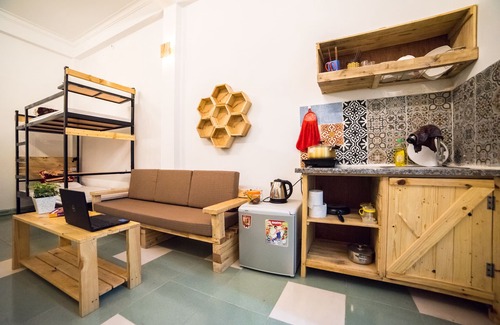 Tay Ho Apartment | 24/7 room service/Female Dormitory Room/