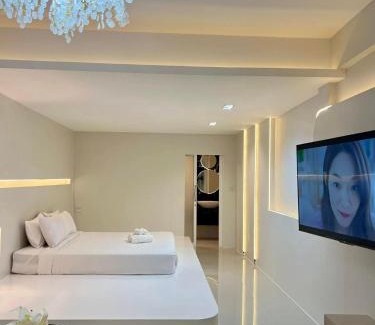 Nakhon Sawan Hotel | 24Rooms นครสวรรค์