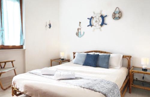 Spotorno Apartment | 250 mt dal mare - Alloggio Centrale con Aria Condizionata