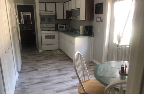 Cocoa Beach Apartment | 2bedroom 1bath perfect for a family private back area& front porch