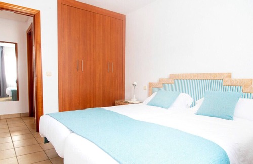 Esquinzo Apartment | 2BR Home 1A next to Esquinzo Beach - Terrace