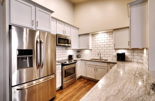 Moab South Valley Condo | 2K Top Floor Moab RedCliff Condo, POOL & HOT TUB
