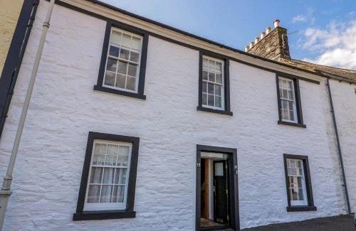 Garlieston House | 2Loos