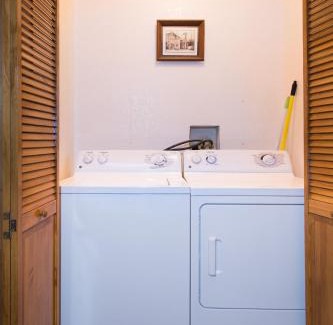 North Wawona House | 2N Big Pine Lodge