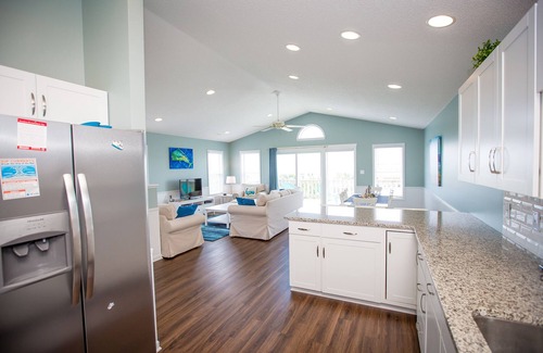 Emerald Isle House | 2nd row, beautiful views, quiet, wide uncrowded beach