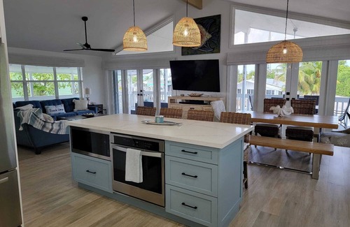 Hammer Point House | 3/3 Water front Vacation Home
