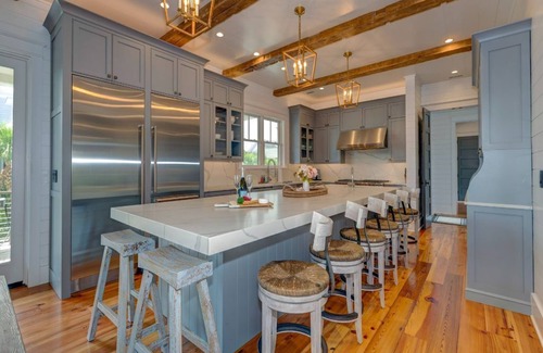 Charleston County House | ๐3 53rd Ave~ Stunning Ocean Views, Pool, Hot Tub, Elevator, Mother-in-law Suite๐