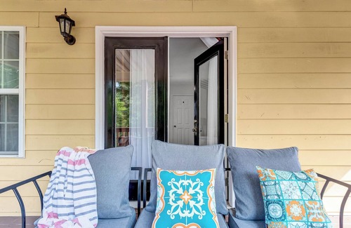 Collier Heights House | 3 BDR 3BA WHOLE HOUSE, 3 DECKS, NEAR DOWNTOWN ATLANTA, BELTLINE, AIRPORT & AUC