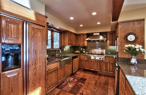 Incline Village House | 3 Bears Lodge, a 4 Bedroom, 3.5 Bath Room. Spacious, Rustic Golf Course Home