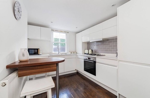 Westbourne Apartment | 3 Bed Apartment in Maida Vale