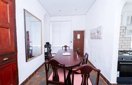 Thorpe Satchville House | 3 Bed House - Sleeps 11 - Pets - Wifi