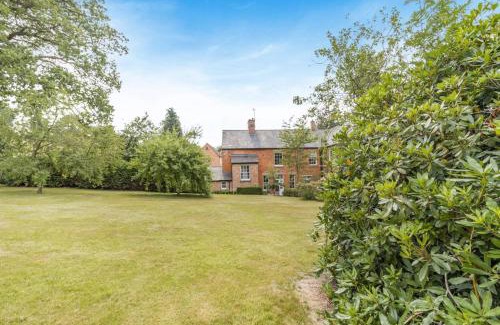 Welshpool House | 3 Bed in Cyfronydd oc-e32742