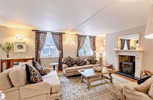 Harbottle House | 3 Bed in Harbottle 61257