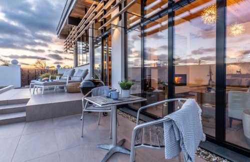 Camborne House | 3 Bed in Portreath 90550