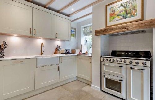 Blandford Saint Mary House | 3 bed property in Blandford Forum 83442