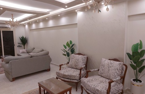 Al-Muntazah Apartment | 3-bedroom fully furnished apartment in charming Alexandria Governorate with AC