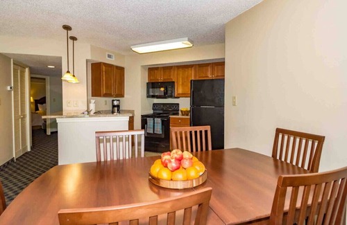 Myrtle Beach Apartment | 3 bedroom 2 Bath, Unit 521, Unobstructed Ocean View, water park