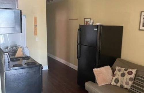 Seventh Ward House | 3 Bedroom/3 Bath available!