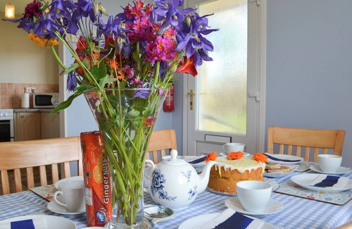 Cylch-Y-Garn Cottage | 3 bedroom accommodation in Church Bay, Anglesey