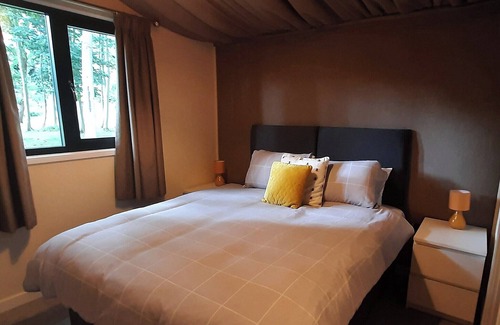 Felton Cabin | 3 bedroom accommodation in Shrewsbury