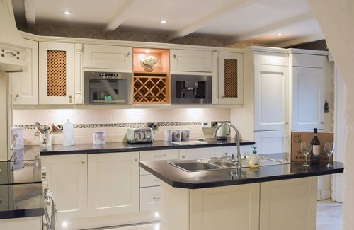 Kilbirnie Cottage | 3 bedroom accommodation in Kilbirnie