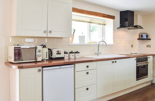 Llwchwr Cottage | 3 bedroom accommodation in Lougher