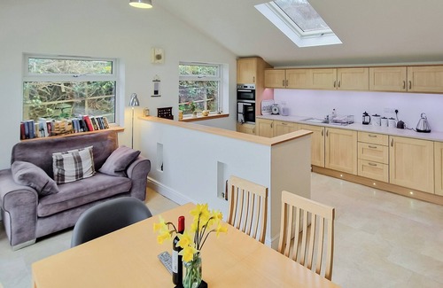 Bankend Cottage | 3 bedroom accommodation in Caerlaverock, near Dumfries