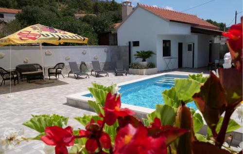 Marina House | 3 Bedroom Amazing Home In Vinovac