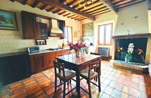 Monterosso Apartment | 3-bedroom apartment in lovely Felcine with WiFi