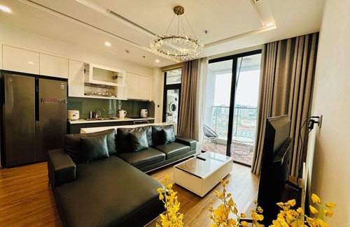 Ba Dinh Apartment | 3-bedroom apartment in lovely Vinhomes Metropolis