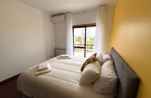 Fatima Apartment | 3 Bedroom Apt 15 Min Walk to Fátima Sanctuary