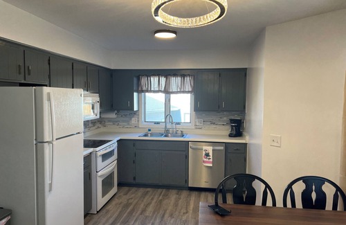 West Bend Condo | 3-bedroom condo in charming West Bend with AC, WiFi. Enjoy your stay