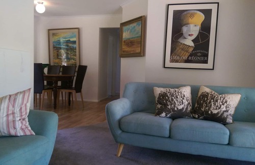 Upper Wakefield Bed & Breakfast | 3 Bedroom Cottage in the beautiful Clare Valley